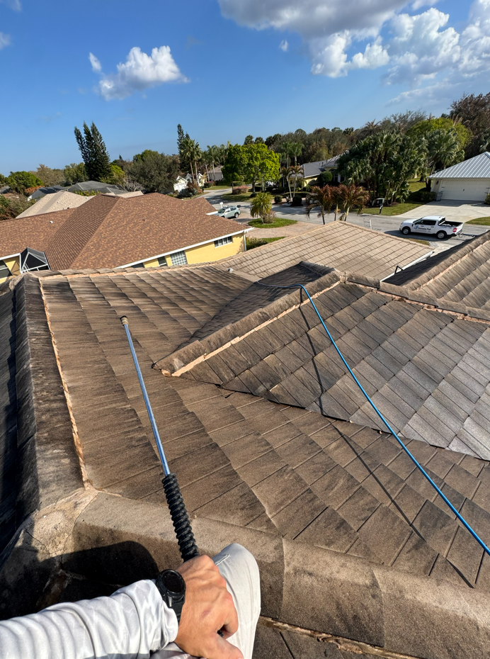 Soft Roof Washing Specialists in Vero Beach You Can Trust